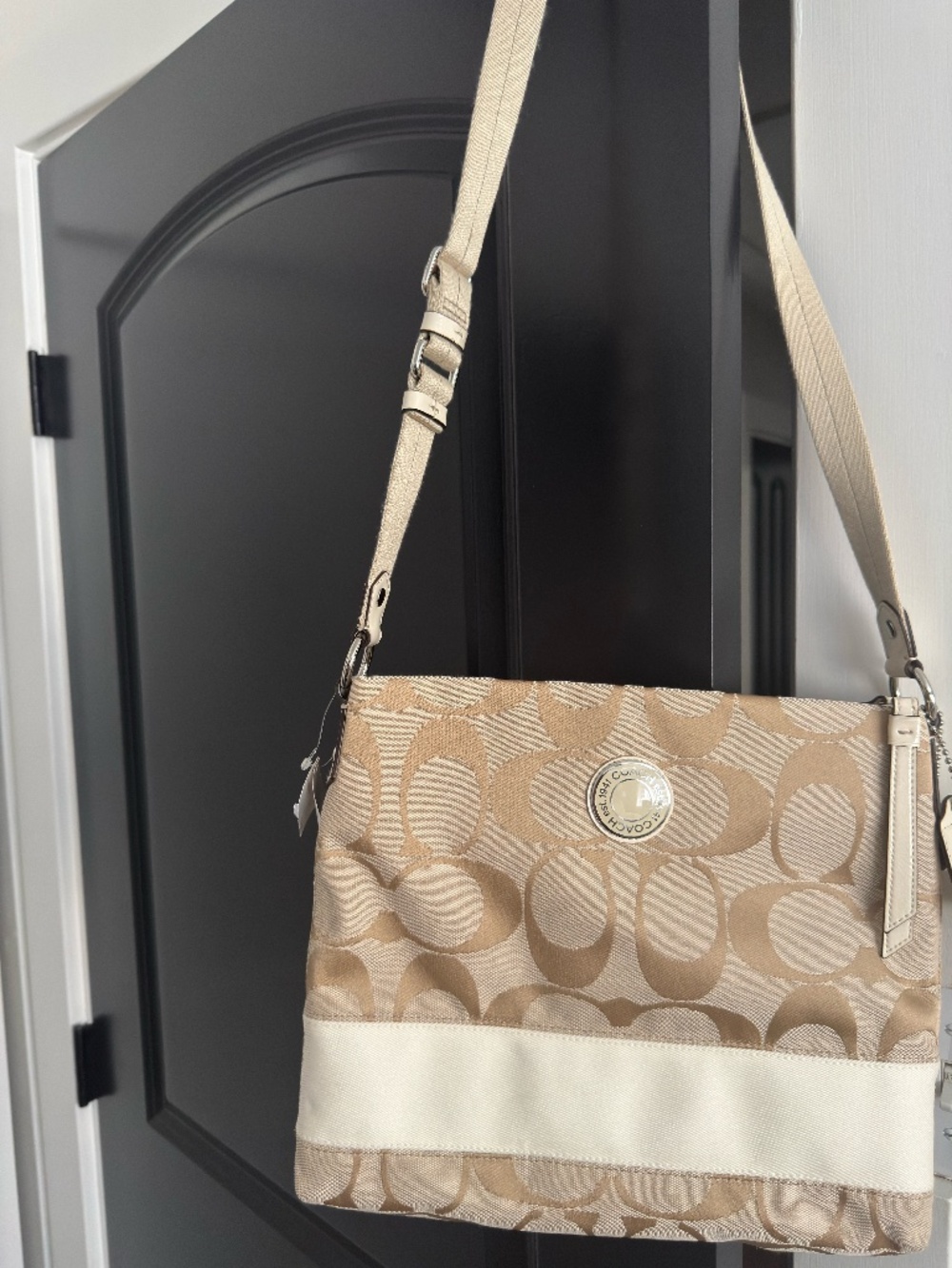 NWT COACH HANDBAG 2012